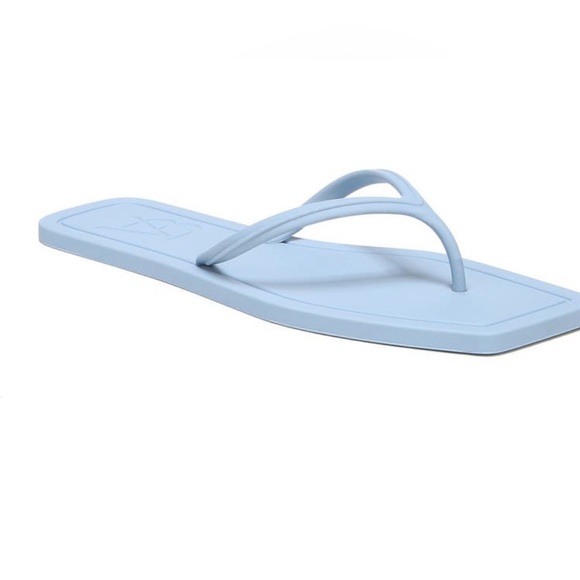 Veronica Beard Shoes - Veronica Beard Analee FlatThong Flip Flop Sandals